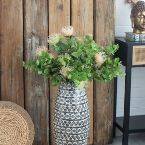 Dogo Vase