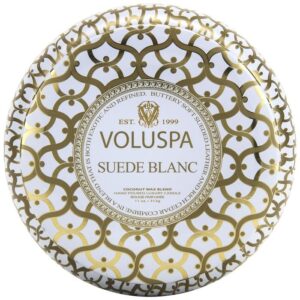 Voluspa Suede Blanc Boxed Scallop Candlepot