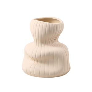 Onyx Vase - Cream ceramic decorative vase with wavy organic silhouette.