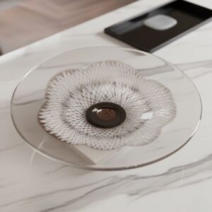 Iris No 7 Tray